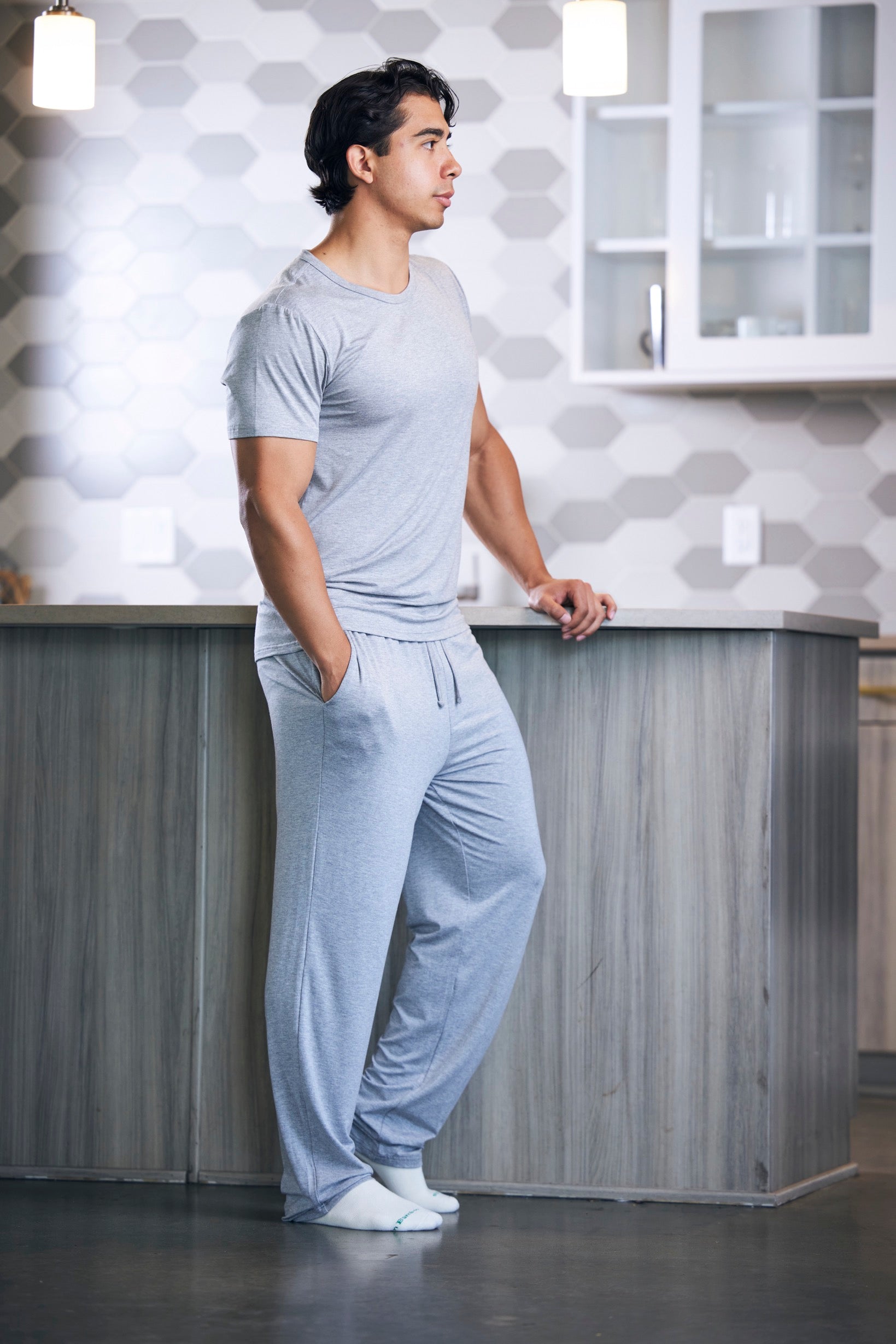 Men's Soft Bamboo Lounge Pajama Set - Short Sleeve Top & Pants